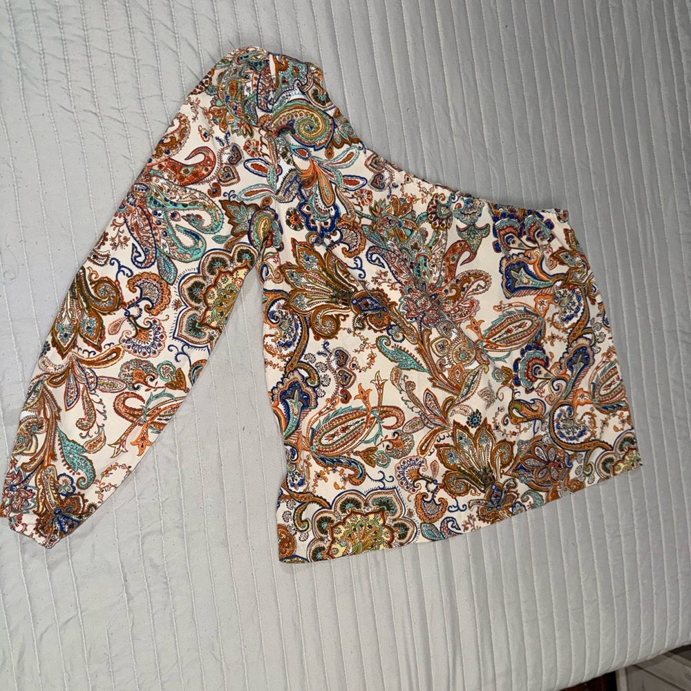 SHEIN White Paisley One-Shoulder Top with Multicolor Print